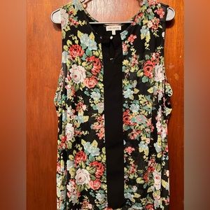 Faith and Joy floral top. Sheer. 3x fit. Used but in good condition.